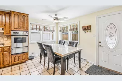 10209 Washington Avenue, Oak Lawn, IL 60453 - Photo 6