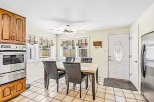 10209 Washington Ave, Oak Lawn, IL 60453 - Photo 8