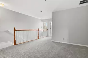 725 S Jade Ln, Round Lake, IL 60073 - Photo 10