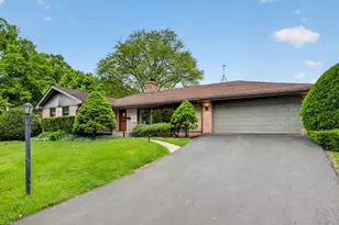 516 Eldon Pl, Downers Grove, IL 60516 - Photo 1