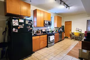 1732 W 18th Pl, Chicago, IL 60608 - Photo 2