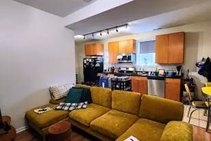 1732 W 18th Pl, Chicago, IL 60608 - Photo 4