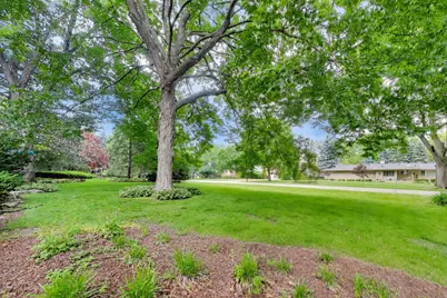 2288 S Westwood Lane, Palatine, IL 60067 - Photo 2