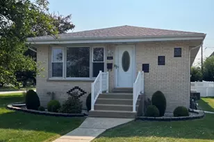 444 S Prospect Ave, Itasca, IL 60143 - Photo 1
