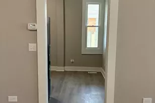 1542 Victoria Ave, North Chicago, IL 60064 - Photo 14