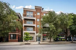 1347 N Ashland Ave, Chicago, IL 60622 - Photo 1