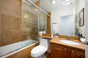 1347 N Ashland Ave, Chicago, IL 60622 - Photo 16