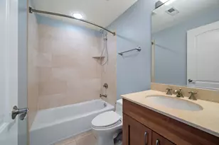 3723 N Wilton Ave, Chicago, IL 60613 - Photo 14
