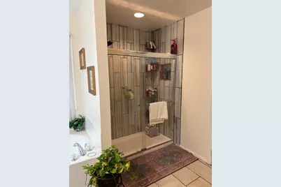 7055 Nathan Lane, Carpentersville, IL 60110 - Photo 14