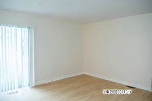 2276 Windsor Ln, Country Club Hills, IL 60478 - Photo 4