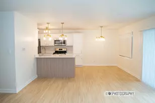 2276 Windsor Ln, Country Club Hills, IL 60478 - Photo 6