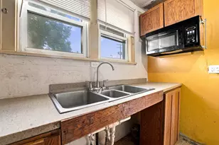 104 W Frech St, Streator, IL 61364 - Photo 14