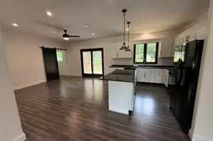 357 French St, Braidwood, IL 60408 - Photo 4
