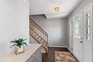 813 Water Stone Way, Malta, IL 60150 - Photo 2