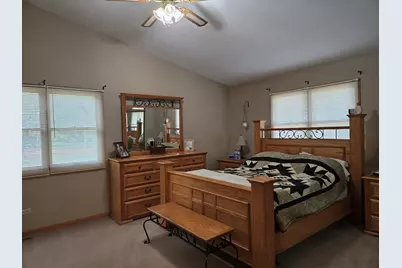 17019 Hebron Road, Harvard, IL 60033 - Photo 4