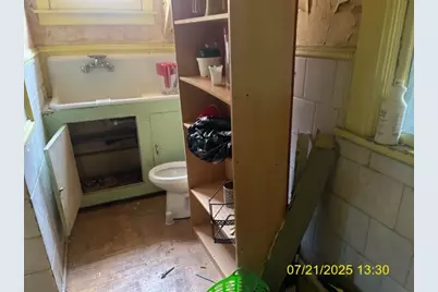 11536 S Normal Avenue, Chicago, IL 60628 - Photo 10