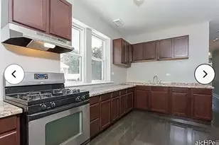 7961 S Essex Ave, Chicago, IL 60617 - Photo 2