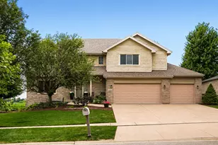 22104 Pembrook Dr, Frankfort, IL 60423 - Photo 1