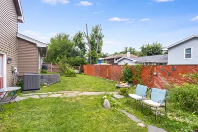148 Newport Drive, Bolingbrook, IL 60440 - Photo 4