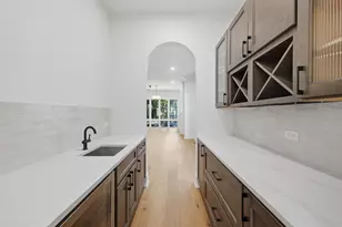 4109 N Lawndale Ave, Chicago, IL 60618 - Photo 10