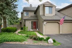 884 Shoreline Rd, Lake Barrington, IL 60010 - Photo 1