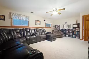 1120 Cherry St, Lake in the Hills, IL 60156 - Photo 22