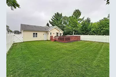 1120 Cherry Street, Lake in the Hills, IL 60156 - Photo 34
