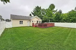 1120 Cherry St, Lake in the Hills, IL 60156 - Photo 34