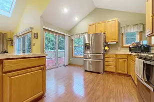 1120 Cherry St, Lake in the Hills, IL 60156 - Photo 10