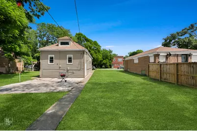 9050 S Ellis Avenue, Chicago, IL 60619 - Photo 16