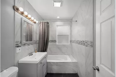9050 S Ellis Avenue, Chicago, IL 60619 - Photo 10