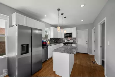 9050 S Ellis Avenue, Chicago, IL 60619 - Photo 8