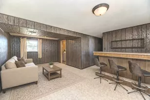 8719 Willow Rd, Hickory Hills, IL 60457 - Photo 10