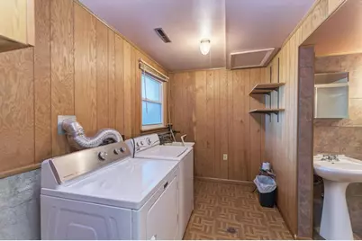 8719 Willow Road, Hickory Hills, IL 60457 - Photo 12