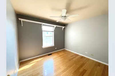 812 Canterbury Lane, Island Lake, IL 60042 - Photo 16