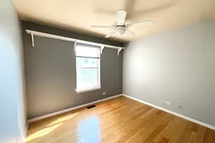 812 Canterbury Ln, Island Lake, IL 60042 - Photo 16