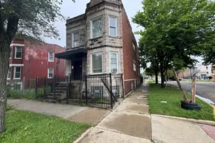 3900 W Flournoy St, Chicago, IL 60624 - Photo 2