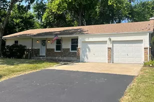 7S410 Midfield Dr, Aurora, IL 60506 - Photo 1