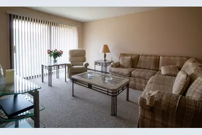 10418 S Pulaski Road #204C, Oak Lawn, IL 60453 - Photo 2