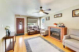 3225 Sunset Ln, Franklin Park, IL 60131 - Photo 8