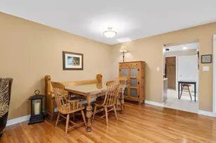 10 W Windsor Ct, Sugar Grove, IL 60554 - Photo 16