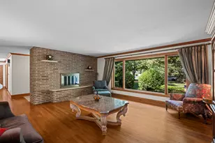 2285 Thorntree Ln, Palatine, IL 60067 - Photo 4