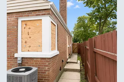 4601 S Leclaire Avenue, Chicago, IL 60638 - Photo 4