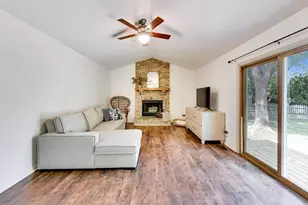 612 Wood Creek Dr, Island Lake, IL 60042 - Photo 14