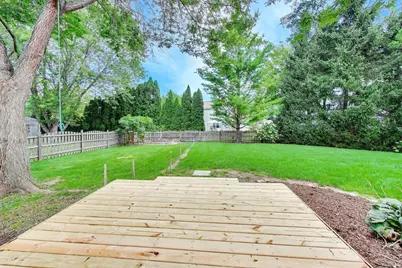 612 Wood Creek Drive, Island Lake, IL 60042 - Photo 28
