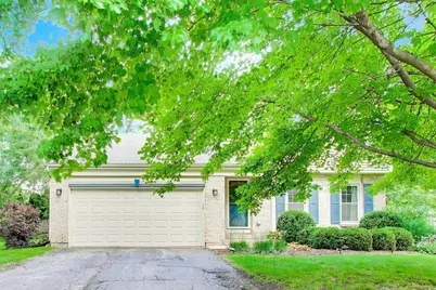 612 Wood Creek Drive, Island Lake, IL 60042 - Photo 2