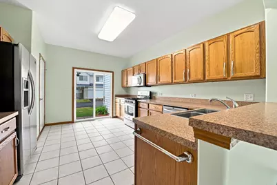 1800 Waters Edge Drive, Minooka, IL 60447 - Photo 10