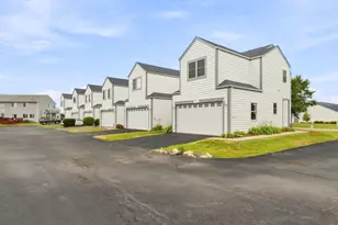 1800 Waters Edge Dr, Minooka, IL 60447 - Photo 30