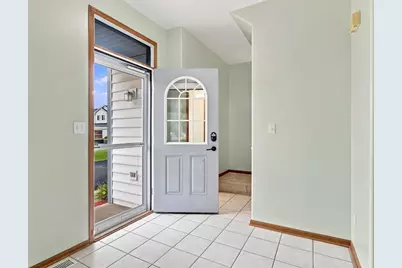 1800 Waters Edge Drive, Minooka, IL 60447 - Photo 4