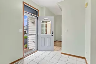 1800 Waters Edge Dr, Minooka, IL 60447 - Photo 4